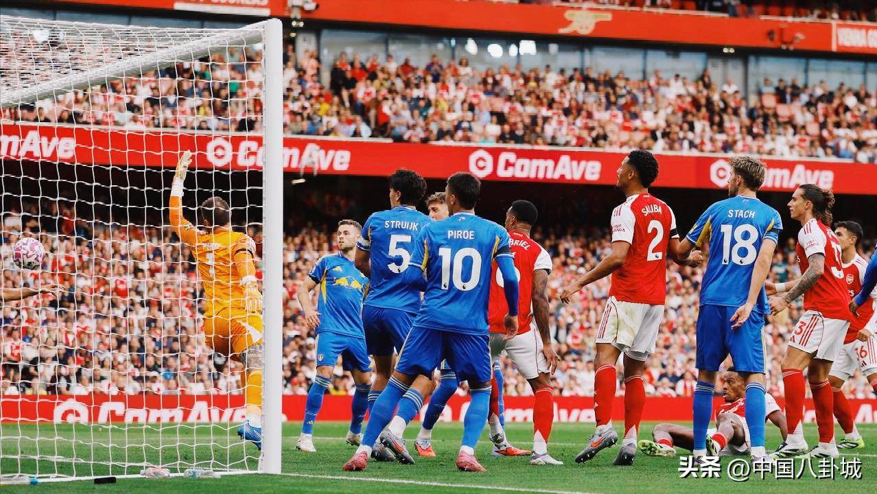 阿森纳主场失利，球迷纷纷表达失望之情，表现亮眼的简单介绍