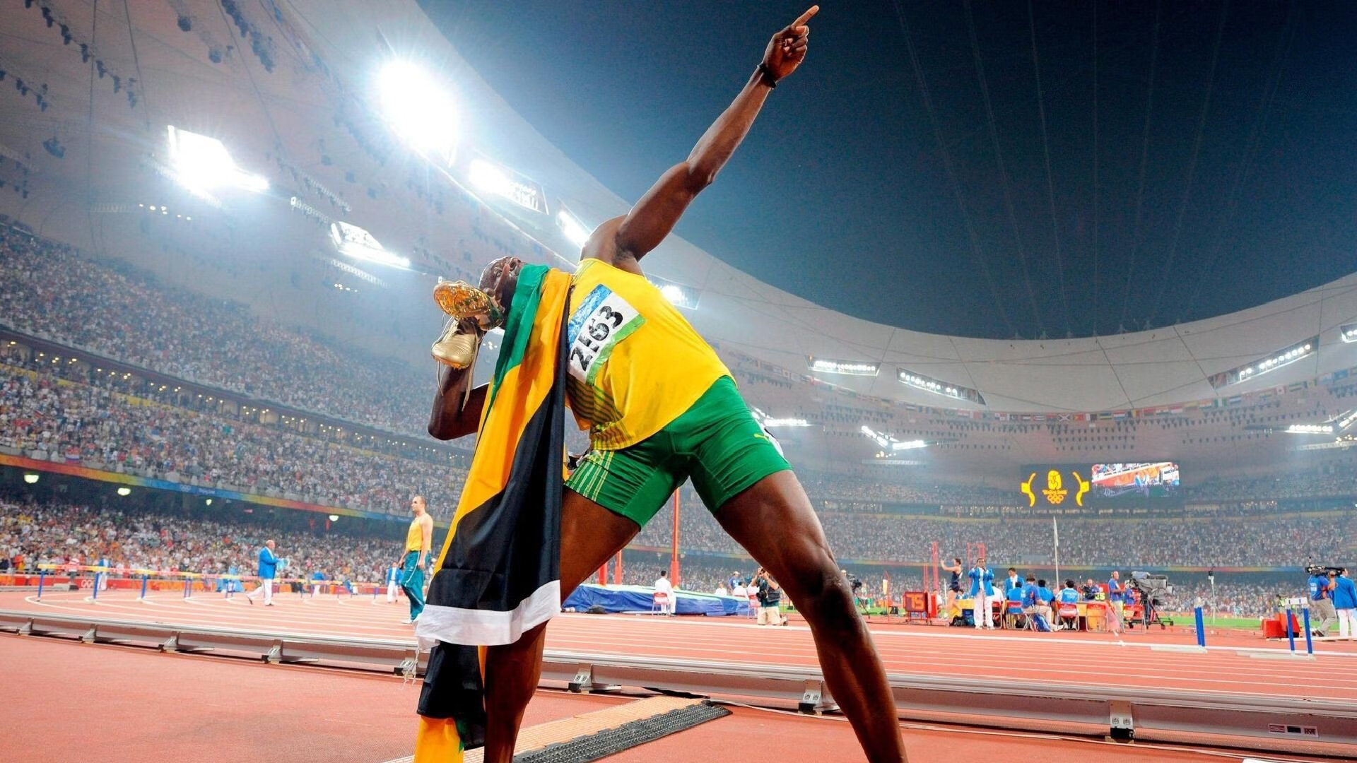 双重胜利!公牛东方试炼稳如磐石,哈利伯顿F1赛道上演游戏级接管